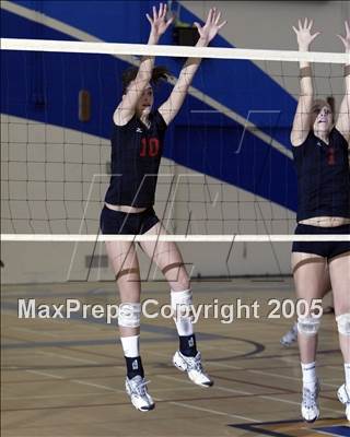 Thumbnail 3 in Lakewood @ Millikan photogallery.