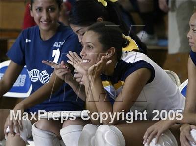 Thumbnail 2 in Lakewood @ Millikan photogallery.