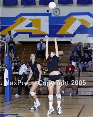 Thumbnail 3 in Lakewood @ Millikan photogallery.