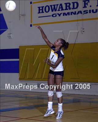 Thumbnail 2 in Lakewood @ Millikan photogallery.