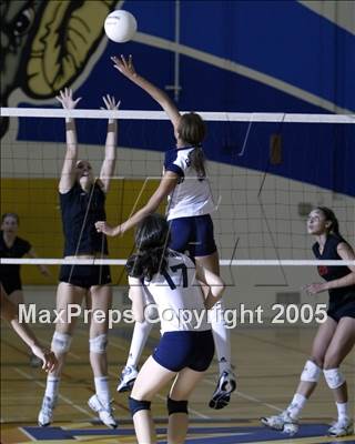 Thumbnail 2 in Lakewood @ Millikan photogallery.