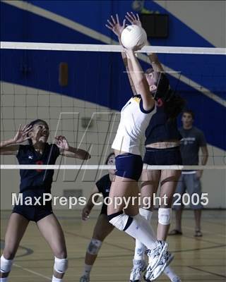 Thumbnail 1 in Lakewood @ Millikan photogallery.