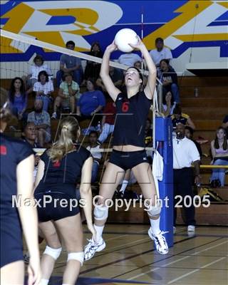 Thumbnail 2 in Lakewood @ Millikan photogallery.