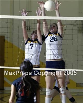 Thumbnail 1 in Lakewood @ Millikan photogallery.