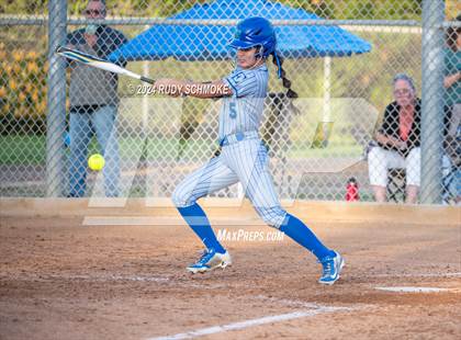 Thumbnail 3 in Eastlake @ Poway photogallery.