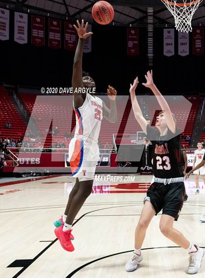 Thumbnail 2 in Timpview vs. Murray (UHSAA 5A Quarterfinal) photogallery.