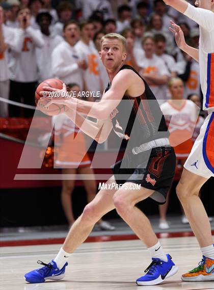 Thumbnail 2 in Timpview vs. Murray (UHSAA 5A Quarterfinal) photogallery.