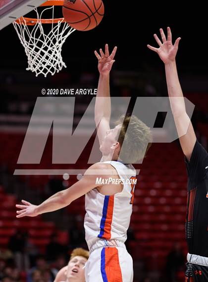 Thumbnail 2 in Timpview vs. Murray (UHSAA 5A Quarterfinal) photogallery.