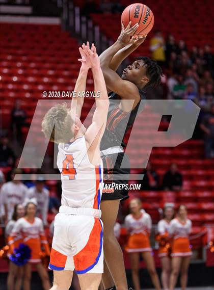 Thumbnail 1 in Timpview vs. Murray (UHSAA 5A Quarterfinal) photogallery.