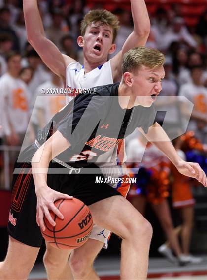 Thumbnail 3 in Timpview vs. Murray (UHSAA 5A Quarterfinal) photogallery.
