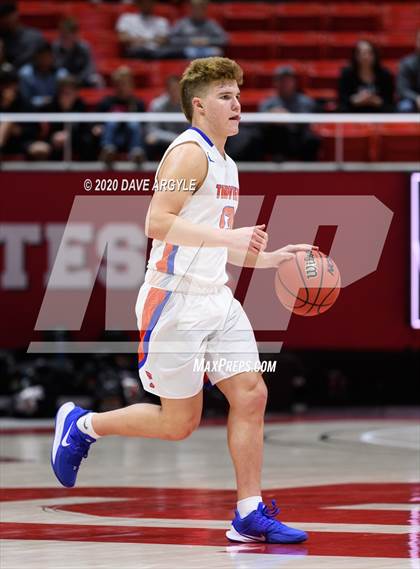 Thumbnail 2 in Timpview vs. Murray (UHSAA 5A Quarterfinal) photogallery.