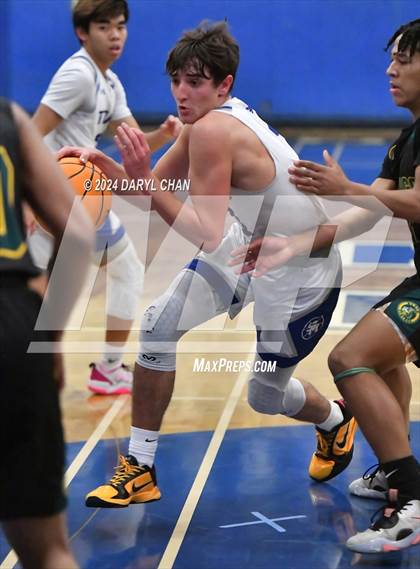Thumbnail 2 in San Marino vs Blair photogallery.