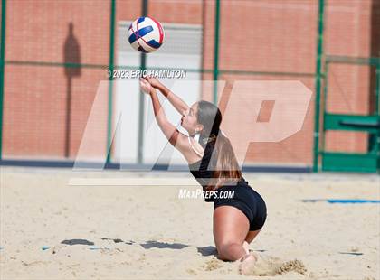 Thumbnail 3 in St. Anthony vs Bishop Montgomery photogallery.