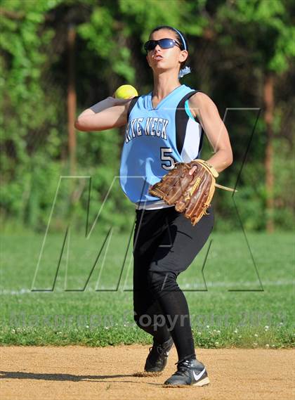 Thumbnail 1 in Rye Neck vs Ardsley (Section 1 Class B Semifinal) photogallery.