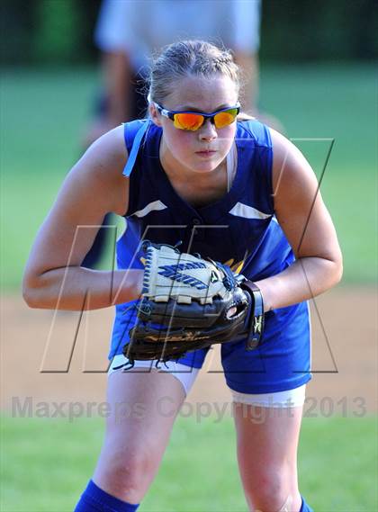 Thumbnail 3 in Rye Neck vs Ardsley (Section 1 Class B Semifinal) photogallery.