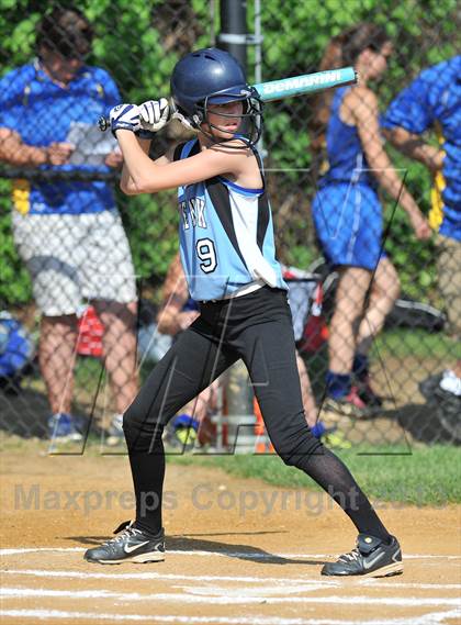 Thumbnail 2 in Rye Neck vs Ardsley (Section 1 Class B Semifinal) photogallery.
