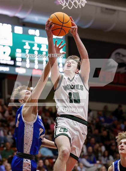 Thumbnail 3 in Dixie vs. Green Canyon (UHSAA 4A Semifinal) photogallery.