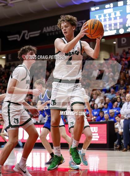 Thumbnail 2 in Dixie vs. Green Canyon (UHSAA 4A Semifinal) photogallery.