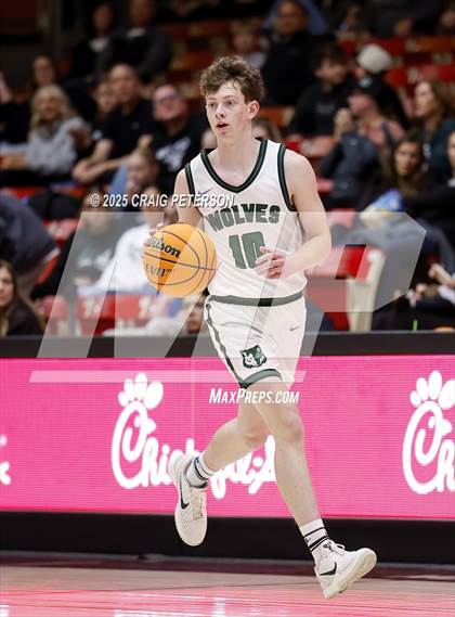 Thumbnail 2 in Dixie vs. Green Canyon (UHSAA 4A Semifinal) photogallery.