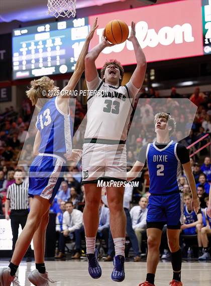 Thumbnail 3 in Dixie vs. Green Canyon (UHSAA 4A Semifinal) photogallery.