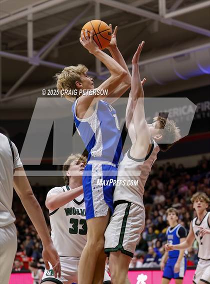 Thumbnail 2 in Dixie vs. Green Canyon (UHSAA 4A Semifinal) photogallery.