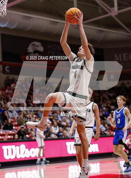 Thumbnail 2 in Dixie vs. Green Canyon (UHSAA 4A Semifinal) photogallery.