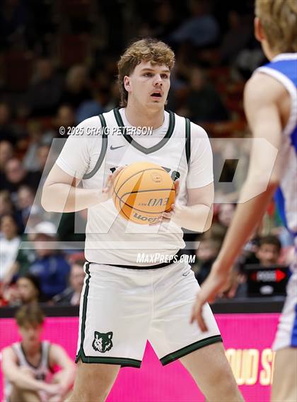 Thumbnail 3 in Dixie vs. Green Canyon (UHSAA 4A Semifinal) photogallery.