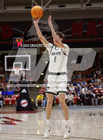 Thumbnail 2 in Dixie vs. Green Canyon (UHSAA 4A Semifinal) photogallery.