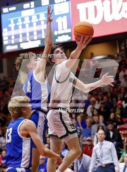 Thumbnail 2 in Dixie vs. Green Canyon (UHSAA 4A Semifinal) photogallery.