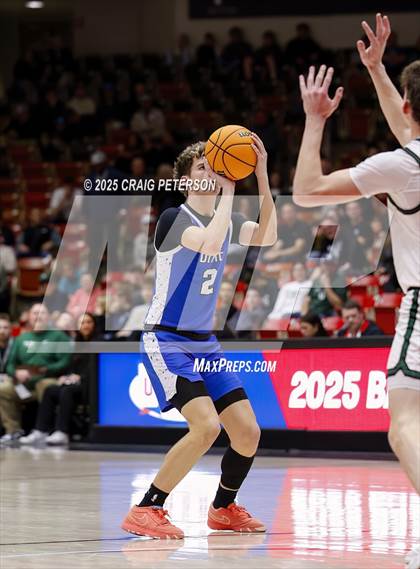 Thumbnail 2 in Dixie vs. Green Canyon (UHSAA 4A Semifinal) photogallery.