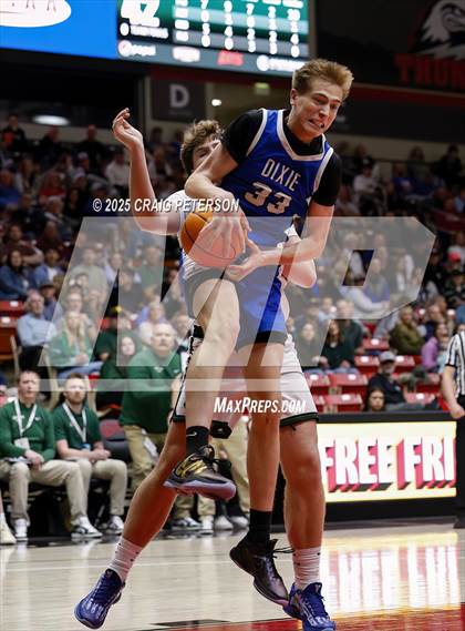 Thumbnail 1 in Dixie vs. Green Canyon (UHSAA 4A Semifinal) photogallery.