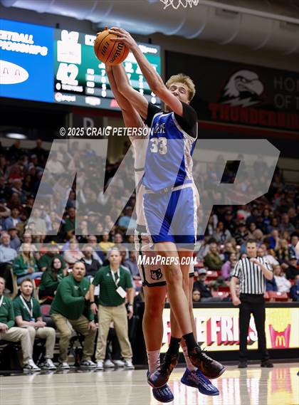 Thumbnail 3 in Dixie vs. Green Canyon (UHSAA 4A Semifinal) photogallery.