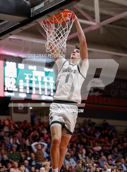Thumbnail 1 in Dixie vs. Green Canyon (UHSAA 4A Semifinal) photogallery.