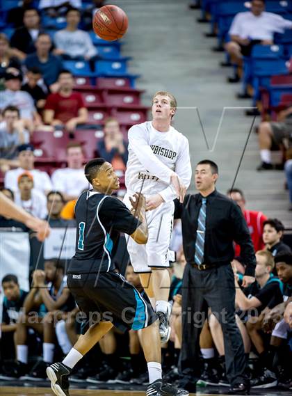 Thumbnail 2 in Archbishop Mitty vs. Sheldon (CIF NorCal Regional Open Division Final) photogallery.