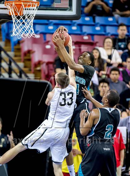Thumbnail 2 in Archbishop Mitty vs. Sheldon (CIF NorCal Regional Open Division Final) photogallery.
