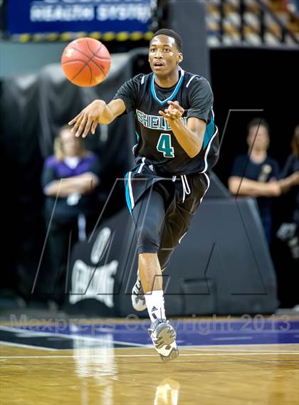 Thumbnail 2 in Archbishop Mitty vs. Sheldon (CIF NorCal Regional Open Division Final) photogallery.