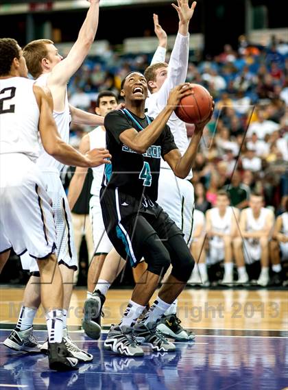 Thumbnail 2 in Archbishop Mitty vs. Sheldon (CIF NorCal Regional Open Division Final) photogallery.