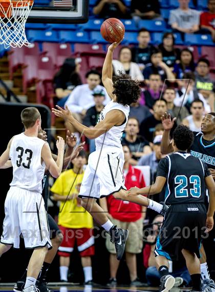 Thumbnail 3 in Archbishop Mitty vs. Sheldon (CIF NorCal Regional Open Division Final) photogallery.
