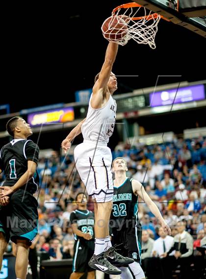 Thumbnail 3 in Archbishop Mitty vs. Sheldon (CIF NorCal Regional Open Division Final) photogallery.