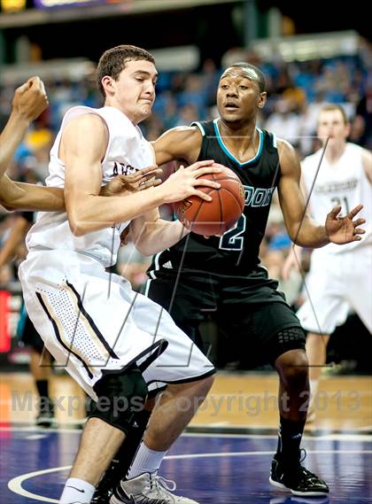 Thumbnail 3 in Archbishop Mitty vs. Sheldon (CIF NorCal Regional Open Division Final) photogallery.