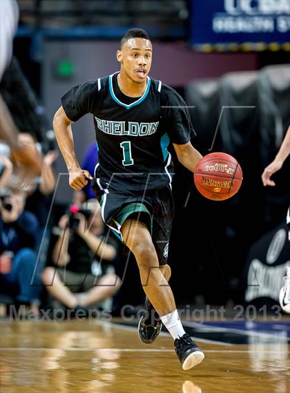 Thumbnail 3 in Archbishop Mitty vs. Sheldon (CIF NorCal Regional Open Division Final) photogallery.