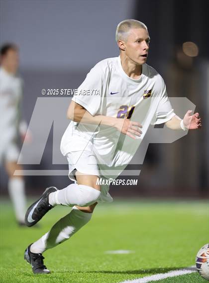 Thumbnail 2 in Denver North @ Regis Jesuit (CHSAA 5A Second Round) photogallery.