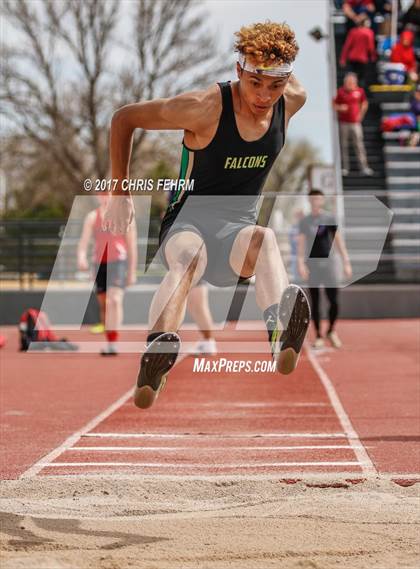 Thumbnail 1 in Terror Track & Field Invitational photogallery.