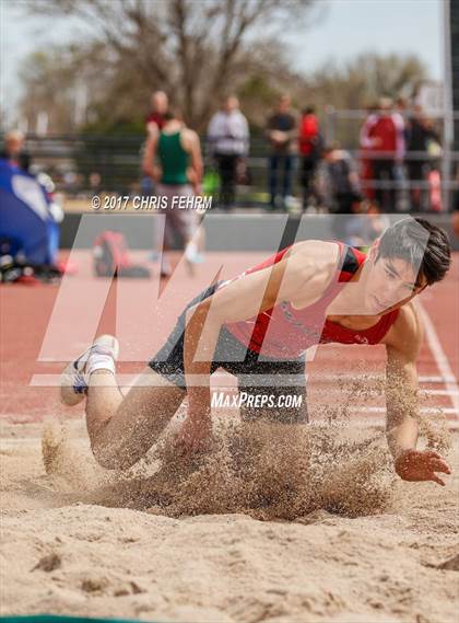 Thumbnail 1 in Terror Track & Field Invitational photogallery.