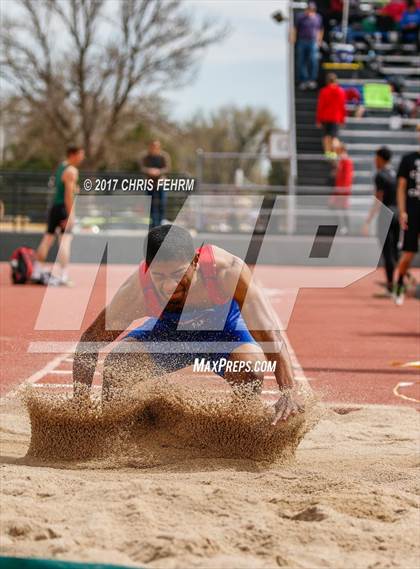 Thumbnail 3 in Terror Track & Field Invitational photogallery.