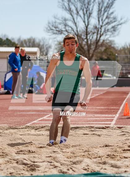 Thumbnail 3 in Terror Track & Field Invitational photogallery.