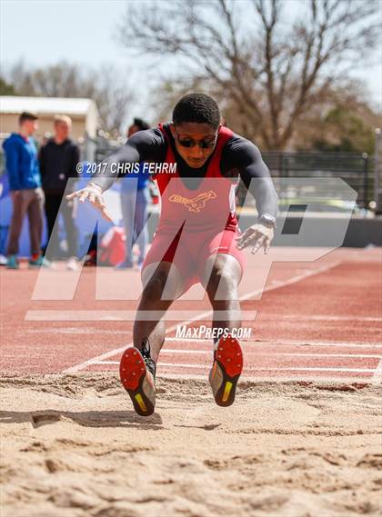 Thumbnail 2 in Terror Track & Field Invitational photogallery.