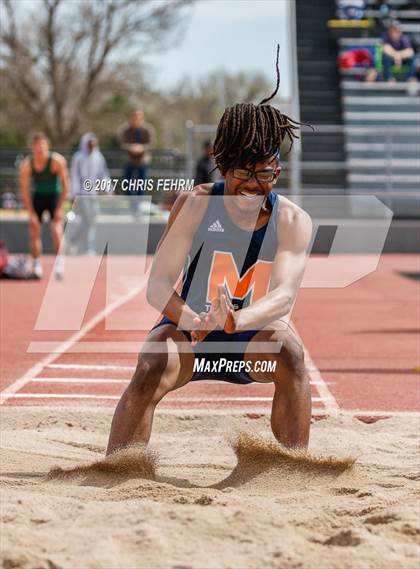 Thumbnail 3 in Terror Track & Field Invitational photogallery.