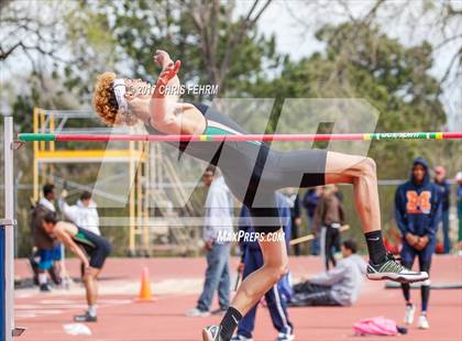 Thumbnail 3 in Terror Track & Field Invitational photogallery.