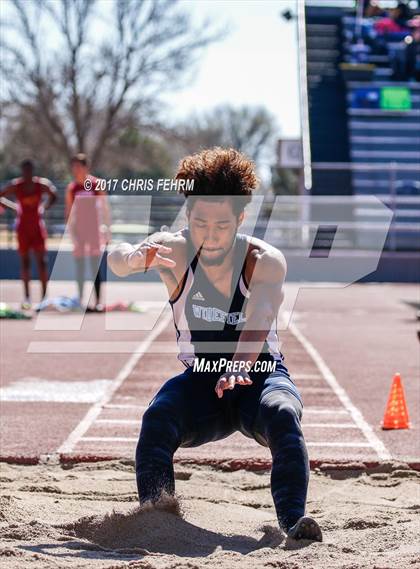 Thumbnail 3 in Terror Track & Field Invitational photogallery.
